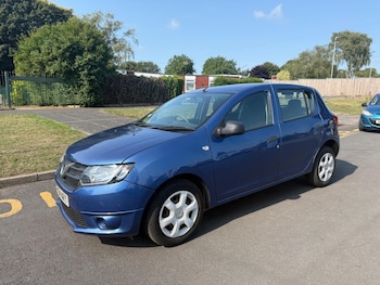 Used Dacia Sandero 2014 for sale - 75507308: Photo