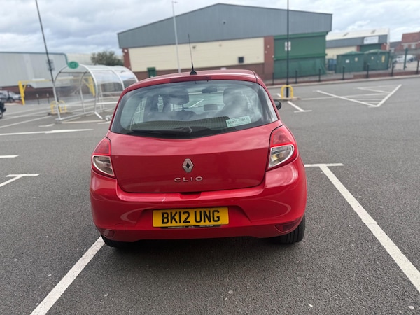 Used Renault Clio 2012 for sale - 76179379: Photo 10