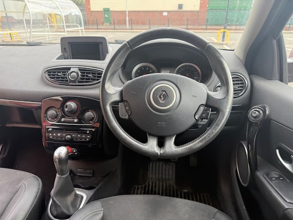 Used Renault Clio 2012 for sale - 76179379: Photo 22