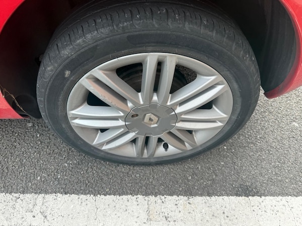 Used Renault Clio 2012 for sale - 76179379: Photo 24