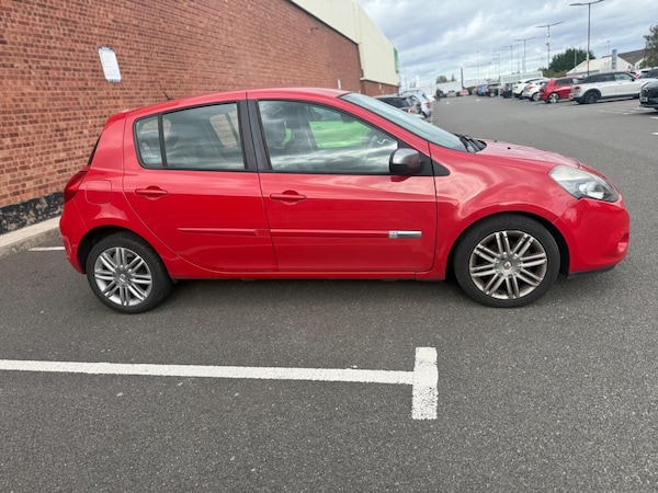 Used Renault Clio 2012 for sale - 76179379: Photo 7