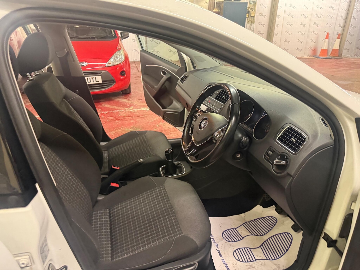 Used Volkswagen Polo 2016 for sale - 76549337: Photo 16