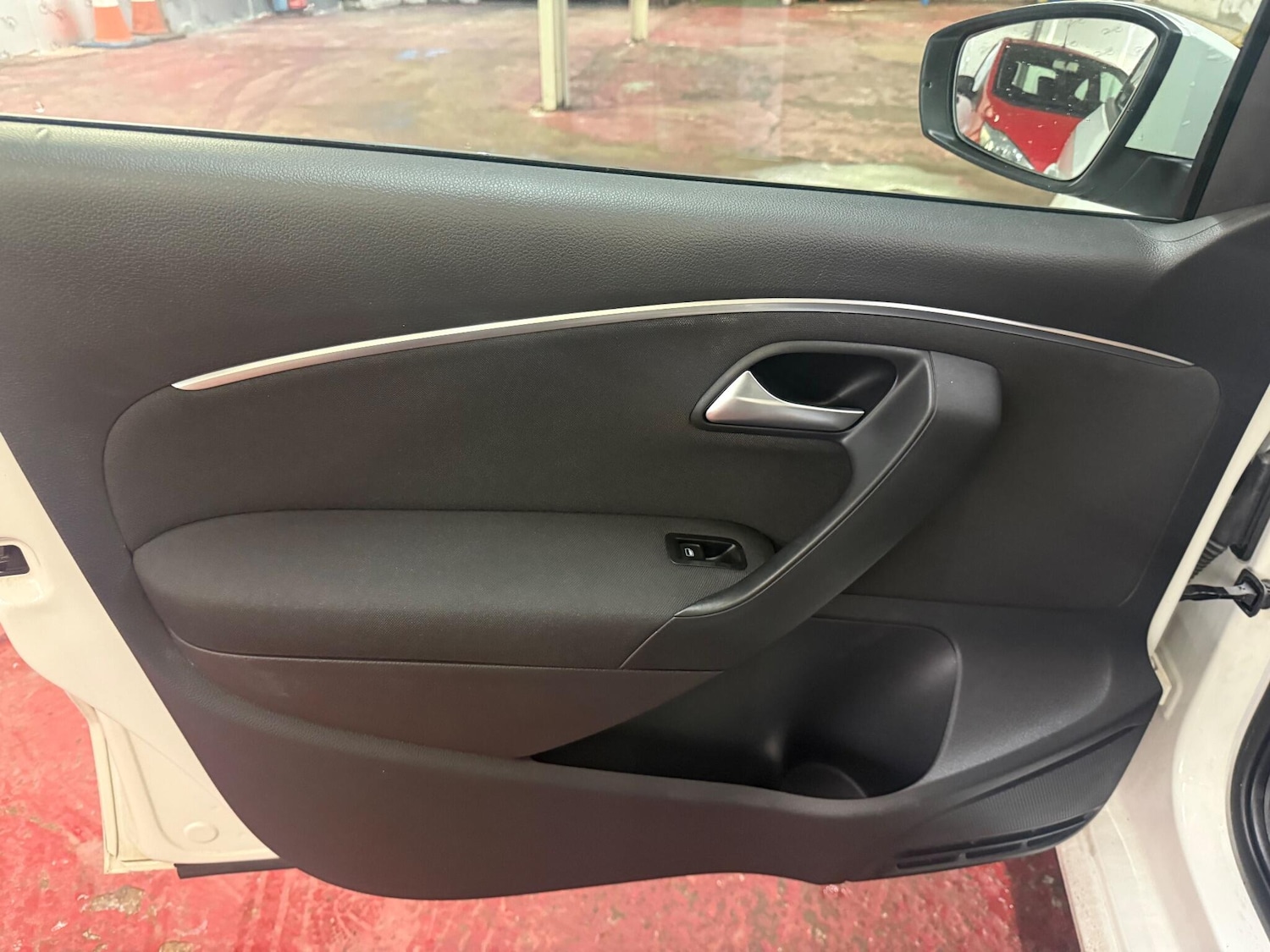 Used Volkswagen Polo 2016 for sale - 76549337: Photo 20