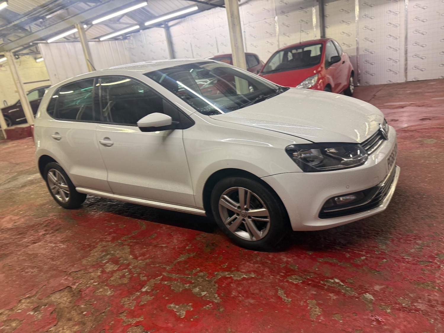 Used Volkswagen Polo 2016 for sale - 76549337: Photo 5