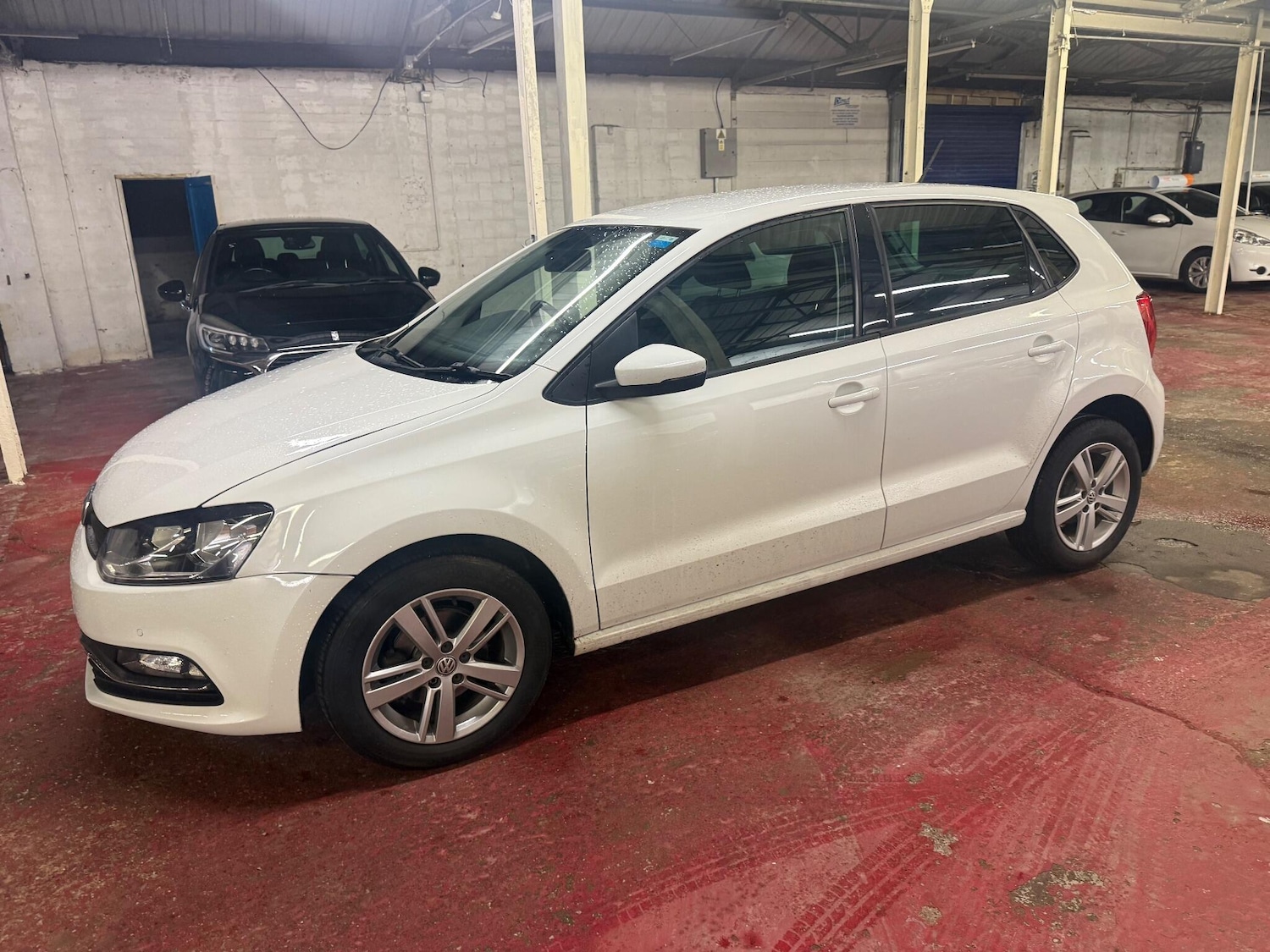 Used Volkswagen Polo 2016 for sale - 76549337: Photo 7
