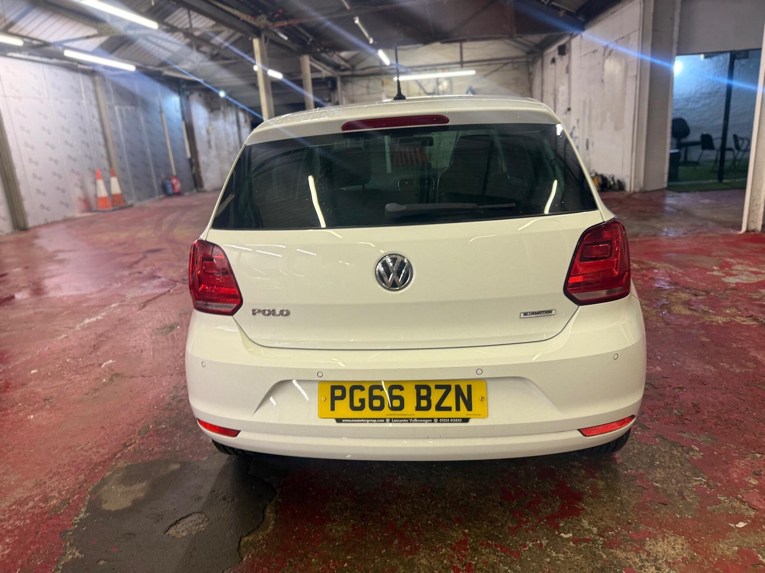 Used Volkswagen Polo 2016 for sale - 76549337: Photo 9