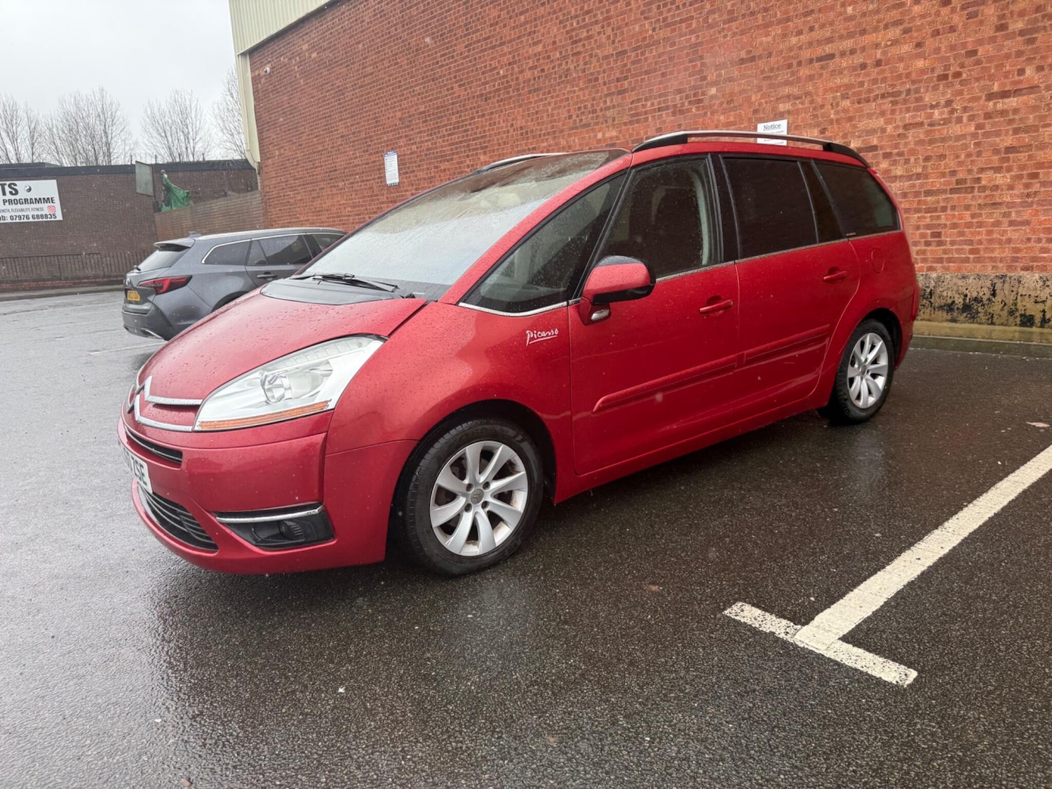 Used Citroen Grand C4 Picasso 2010 for sale - 77559288: Photo 9