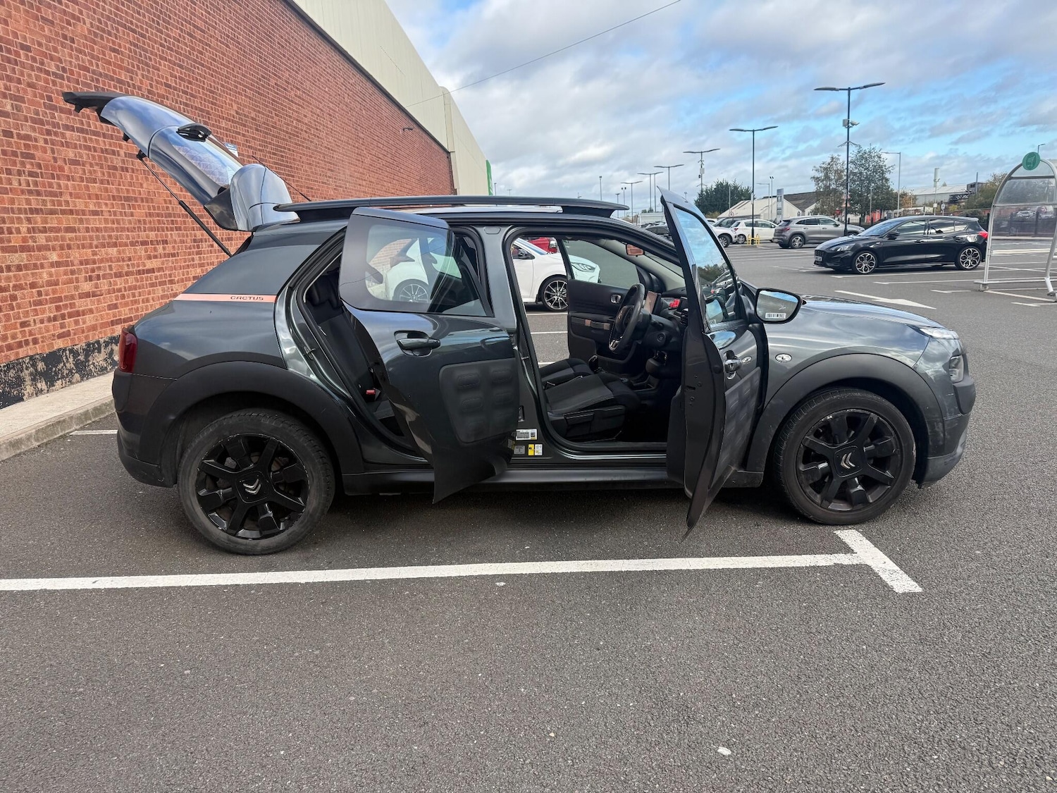 Used Citroen C4 Cactus 2015 for sale - 76371465: Photo 30