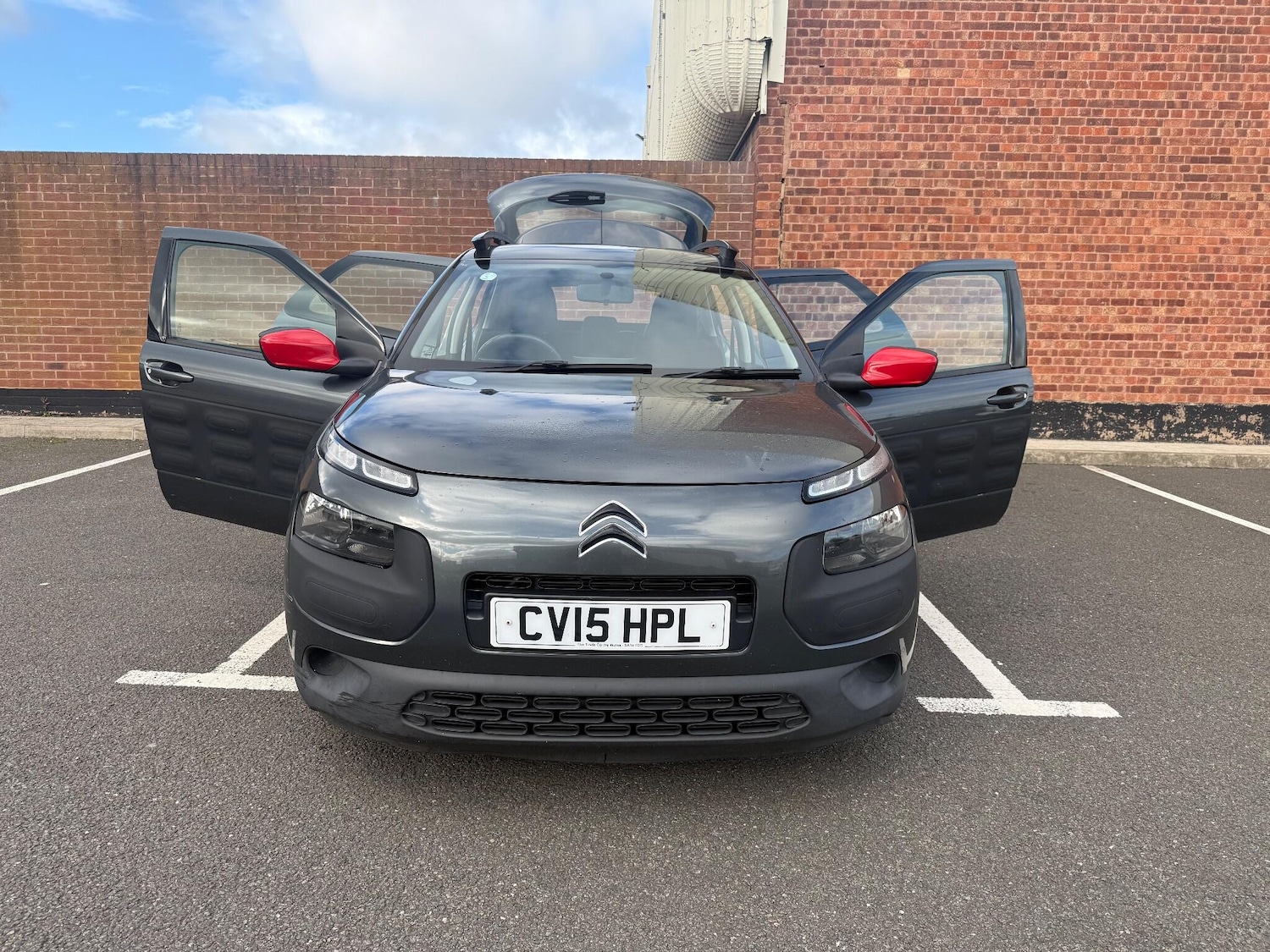 Used Citroen C4 Cactus 2015 for sale - 76371465: Photo 35