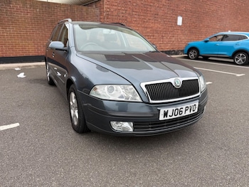 2006 (06) - 1.9 TDI PD Ambiente 5dr