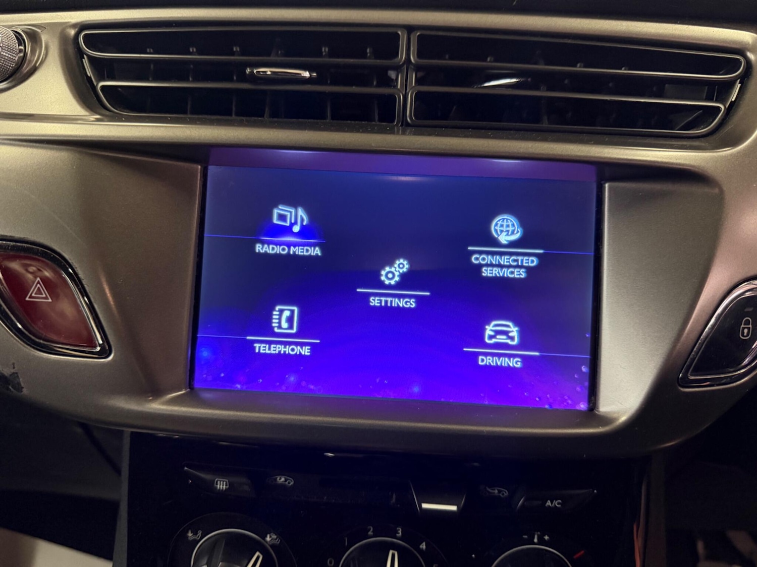 Used DS Automobiles DS 3 2016 for sale - 78057917: Photo 30