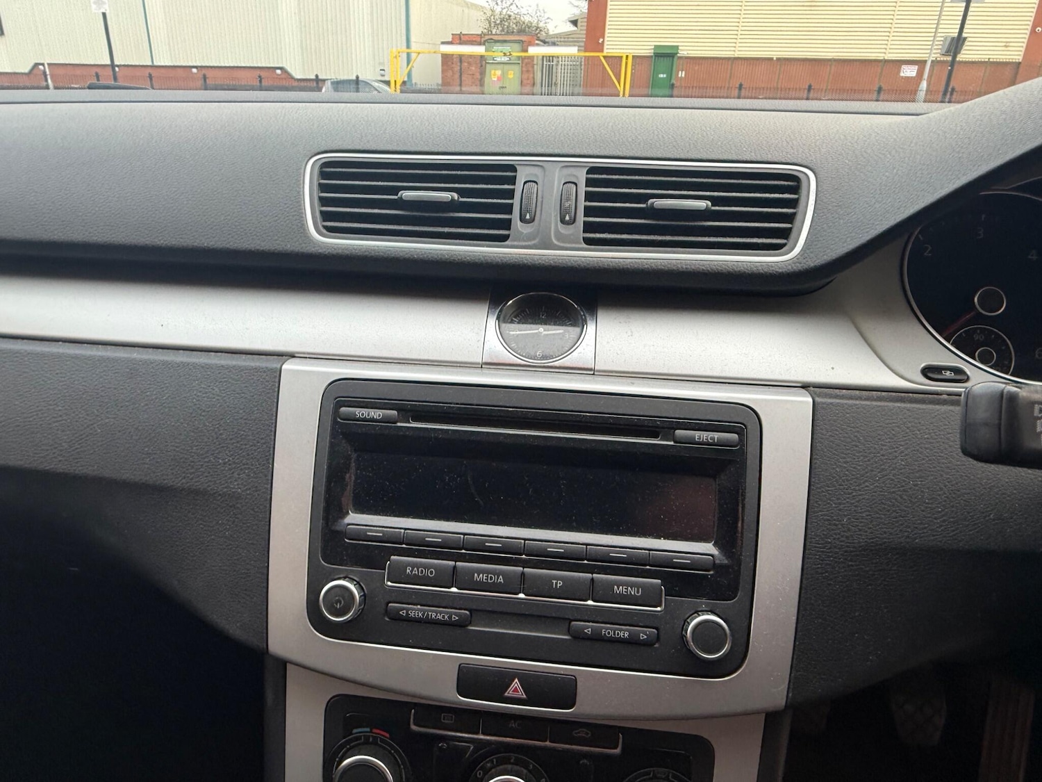 Used Volkswagen Passat 2012 for sale - 77202996: Photo 23