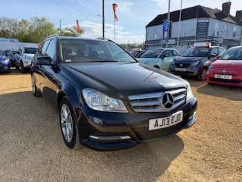 Used Mercedes-Benz C Class 2013 for sale - 78334473: Photo