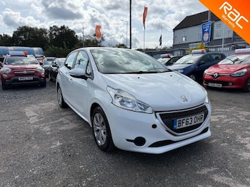 Used Peugeot 208 2013 for sale - 75977984: Photo