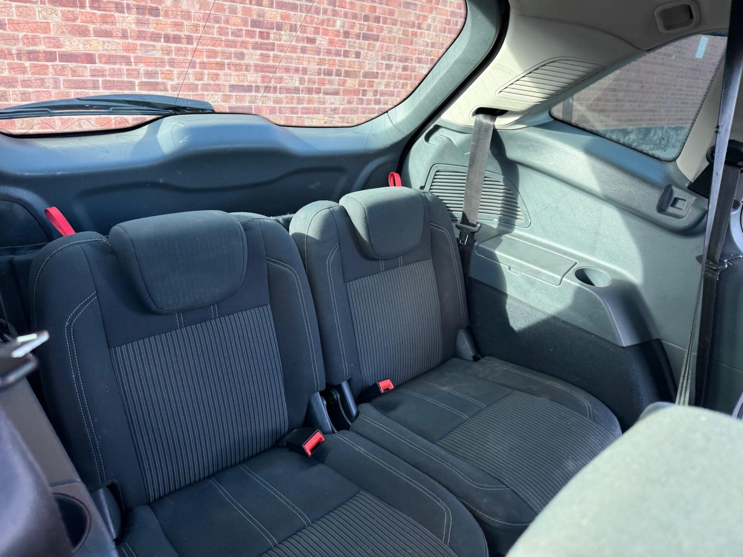 Used Ford Grand C-Max 2011 for sale - 77198305: Photo 21