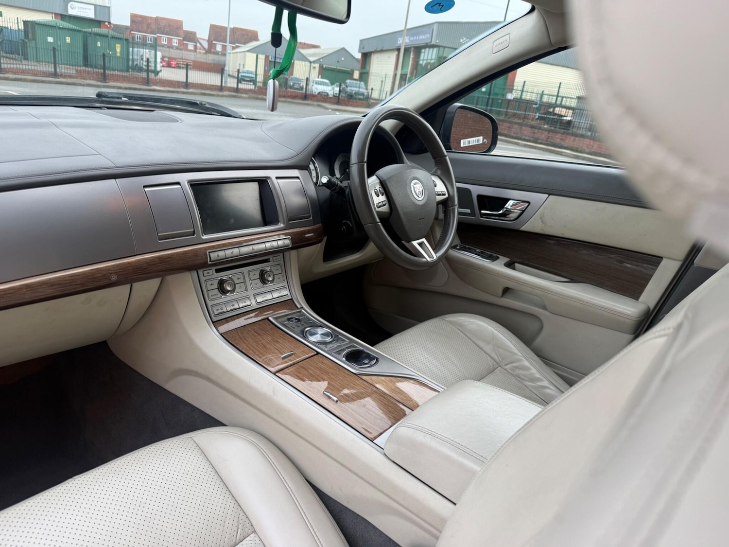 Used Jaguar XF 2009 for sale - 77646669: Photo 25