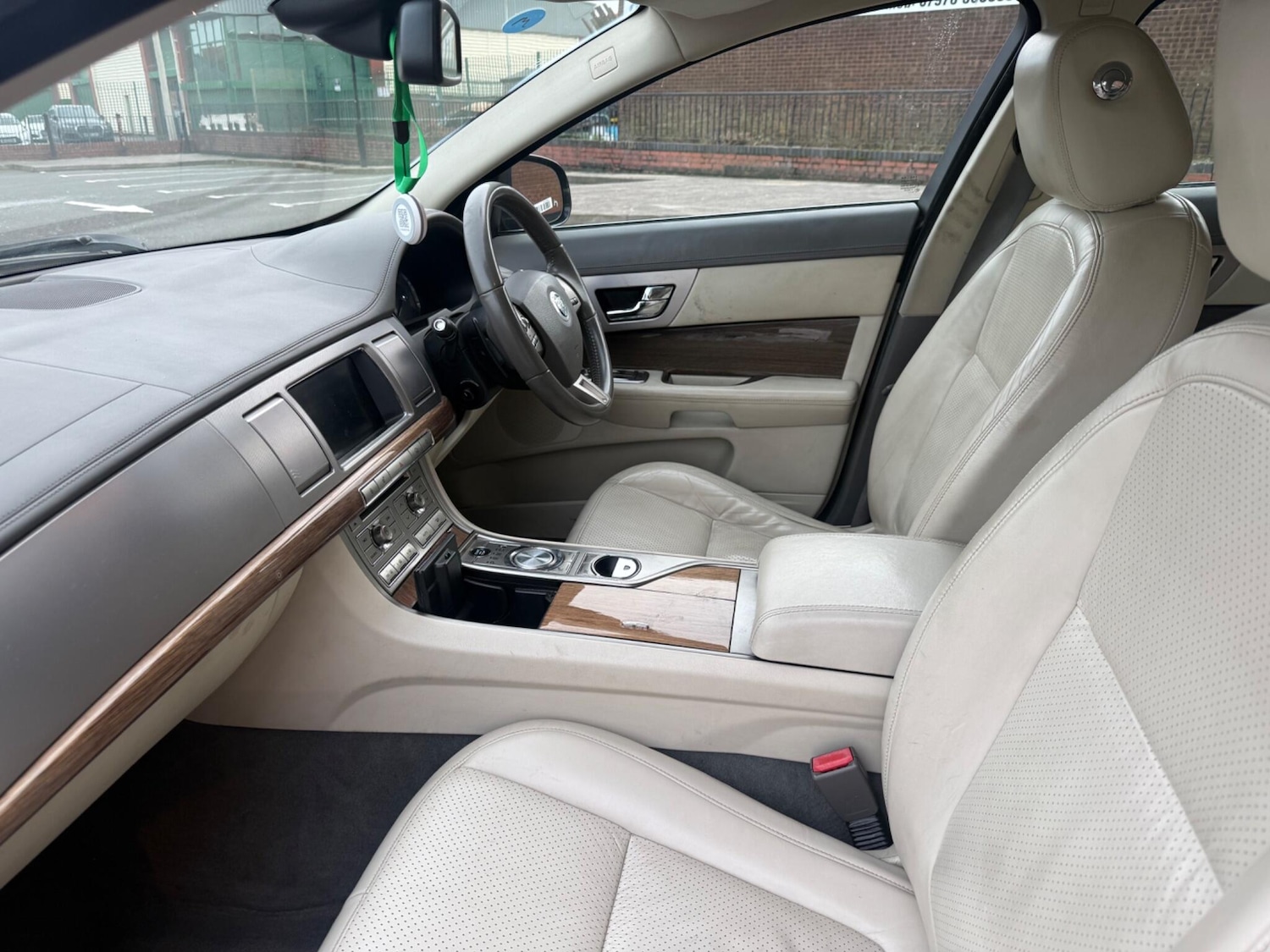 Used Jaguar XF 2009 for sale - 77646669: Photo 49