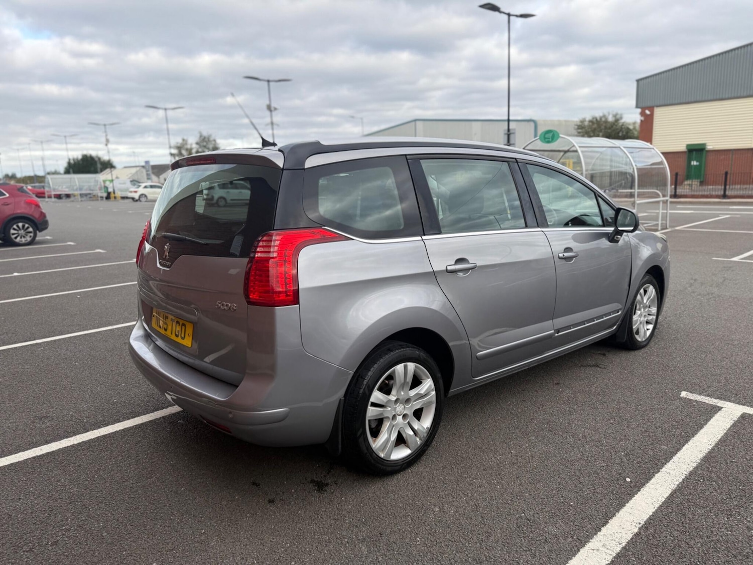 Used Peugeot 5008 2015 for sale - 76247157: Photo 12