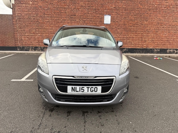 Used Peugeot 5008 2015 for sale - 76247157: Photo 2
