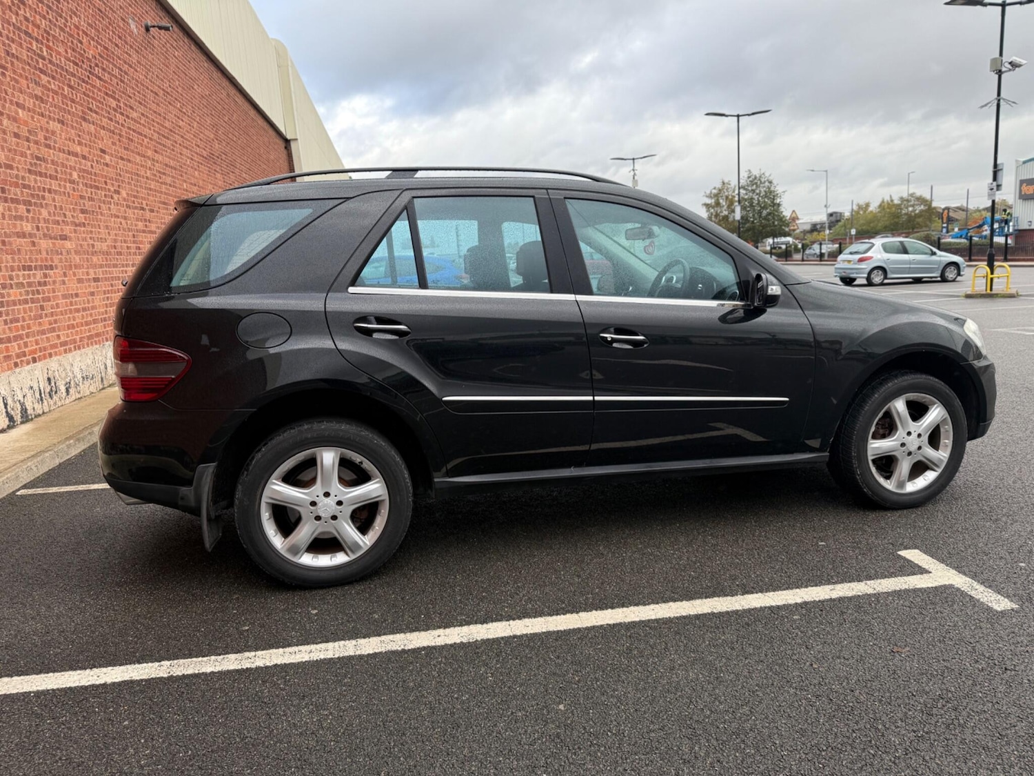 Used Mercedes-Benz M Class 2008 for sale - 76336398: Photo 11
