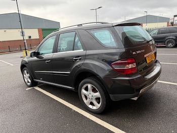 Used Mercedes-Benz M Class 2008 for sale - 76336398: Photo