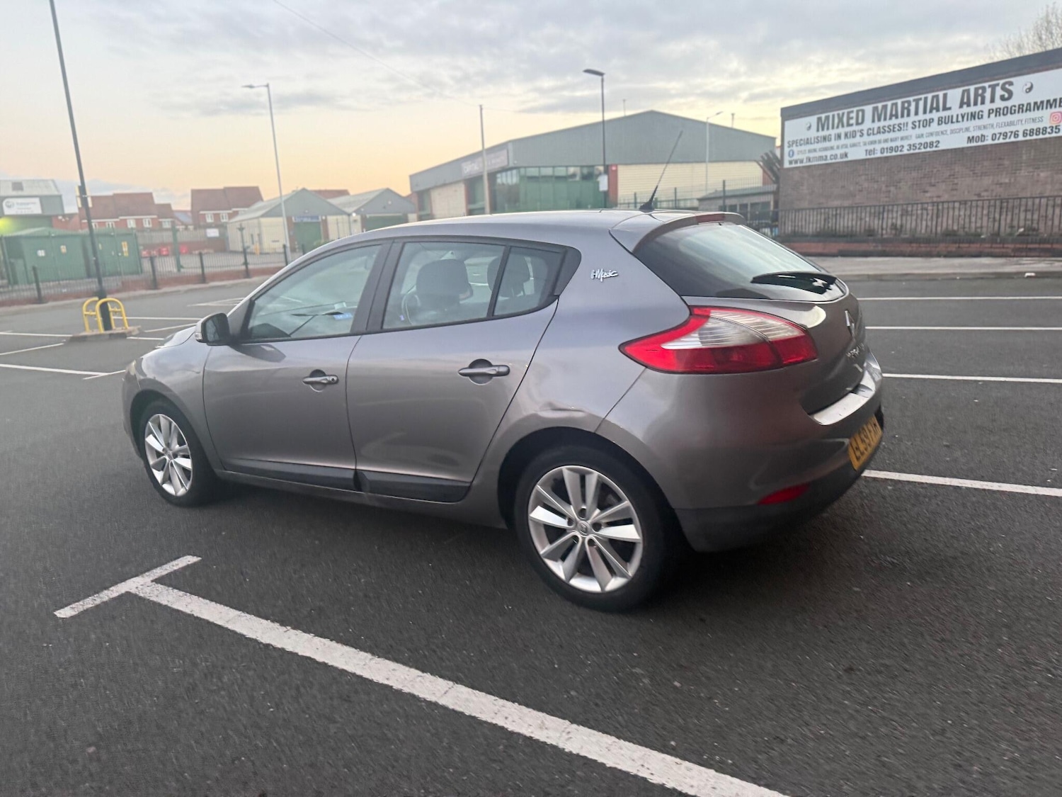 Used Renault Megane 2010 for sale - 76380858: Photo 10