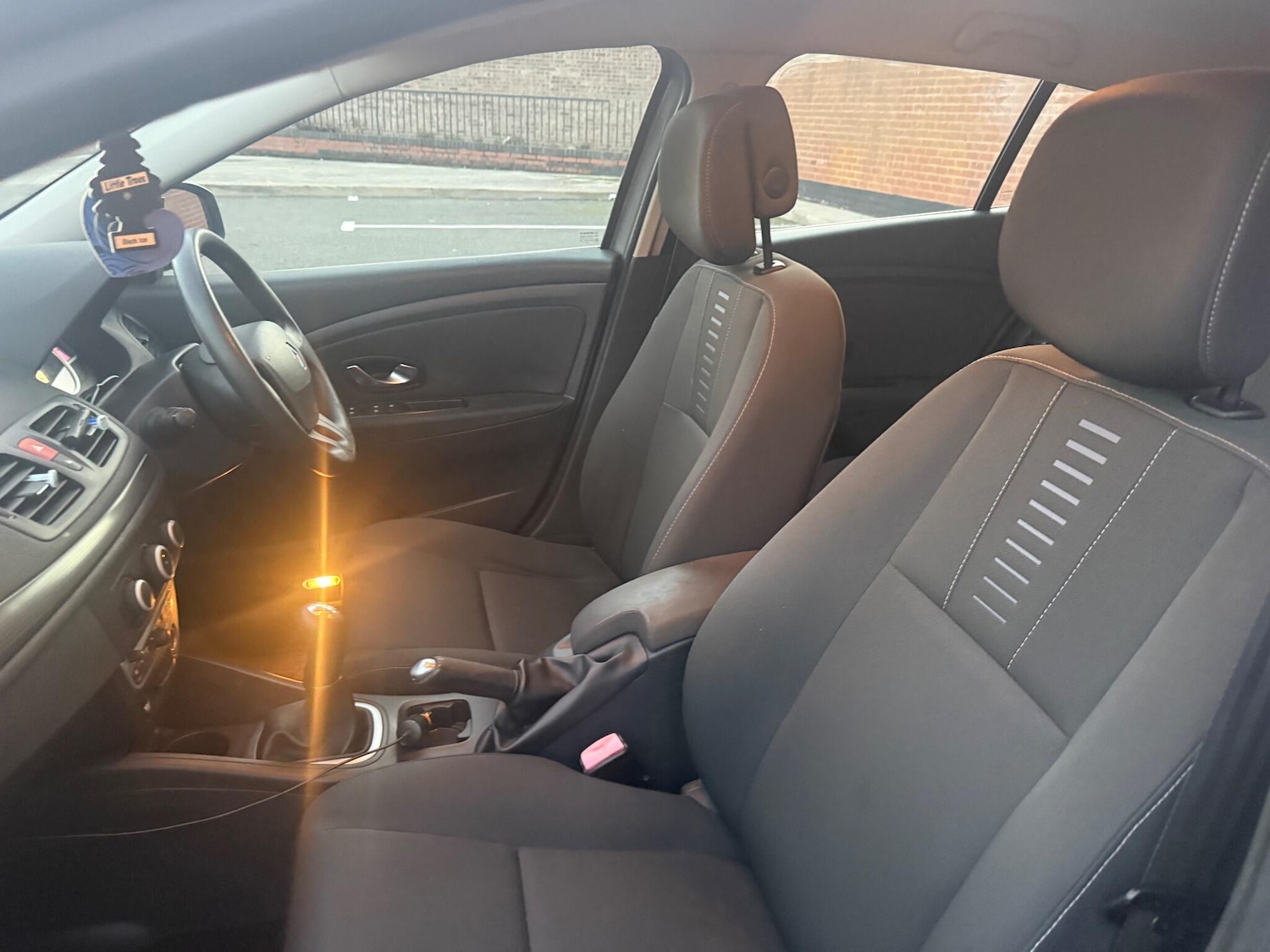 Used Renault Megane 2010 for sale - 76380858: Photo 12