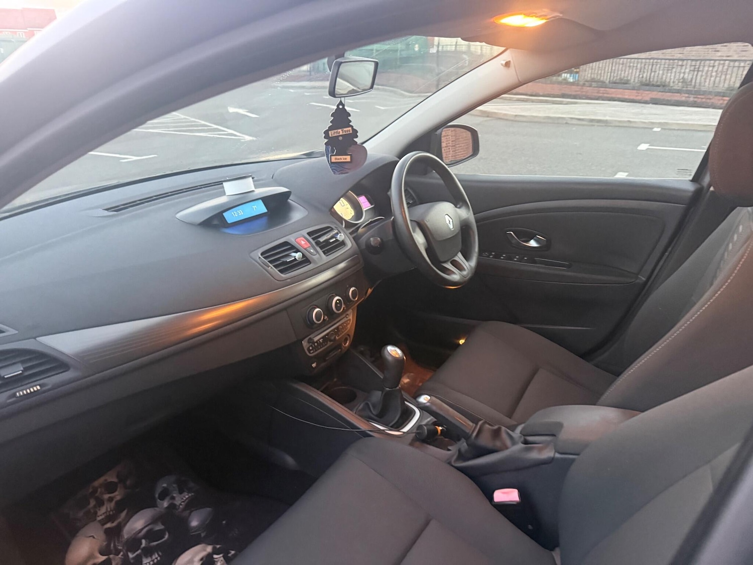 Used Renault Megane 2010 for sale - 76380858: Photo 16