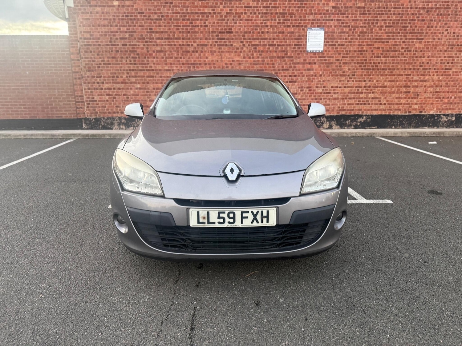 Used Renault Megane 2010 for sale - 76380858: Photo 3