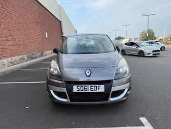 Used Renault Scenic 2011 for sale - 75350794: Photo