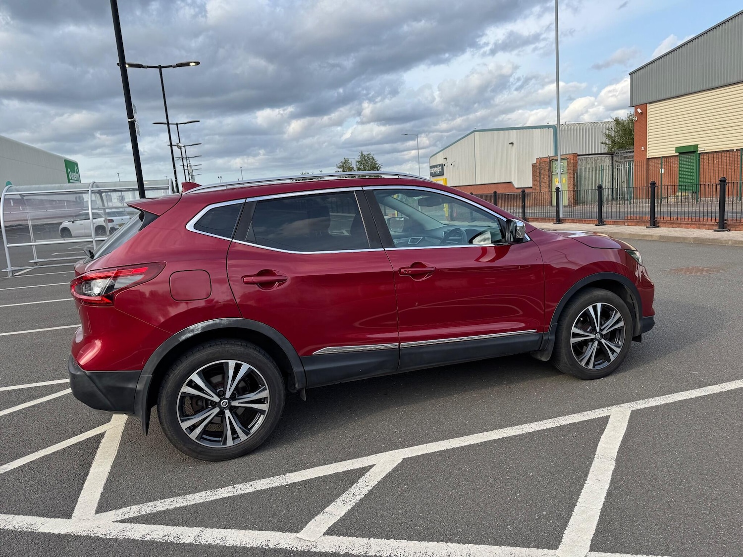 Used Nissan Qashqai 2017 for sale - 76759452: Photo 11