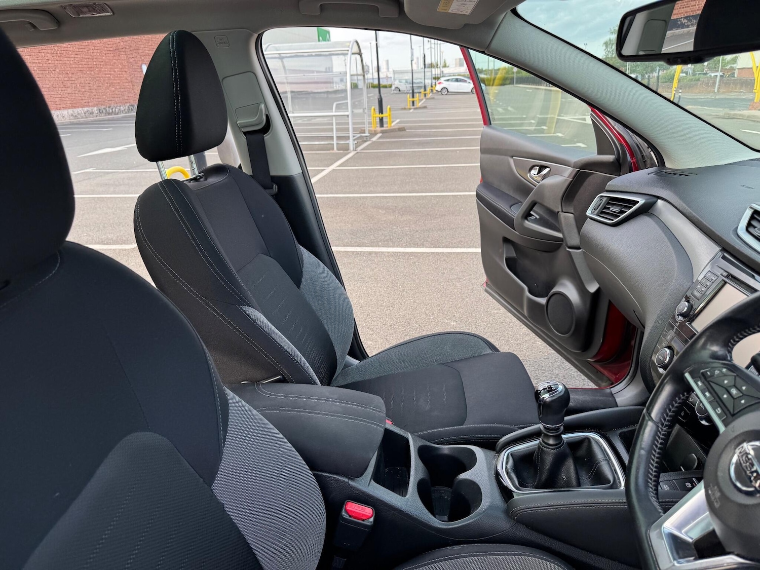 Used Nissan Qashqai 2017 for sale - 76759452: Photo 16