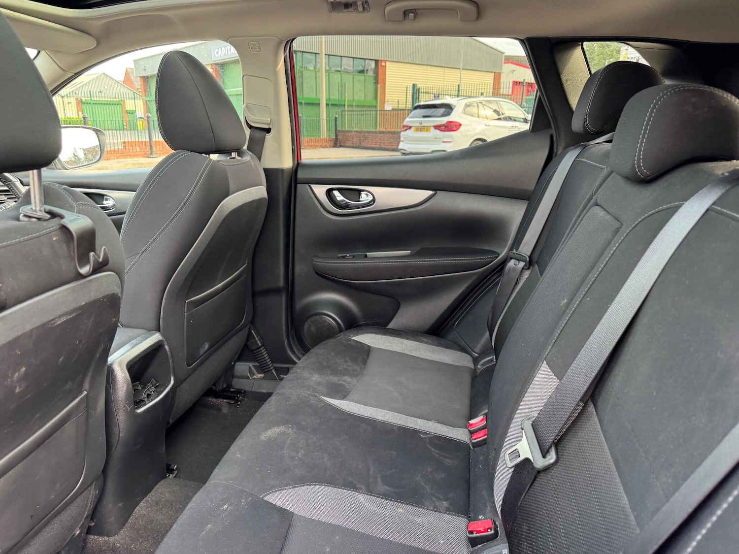 Used Nissan Qashqai 2017 for sale - 76759452: Photo 17