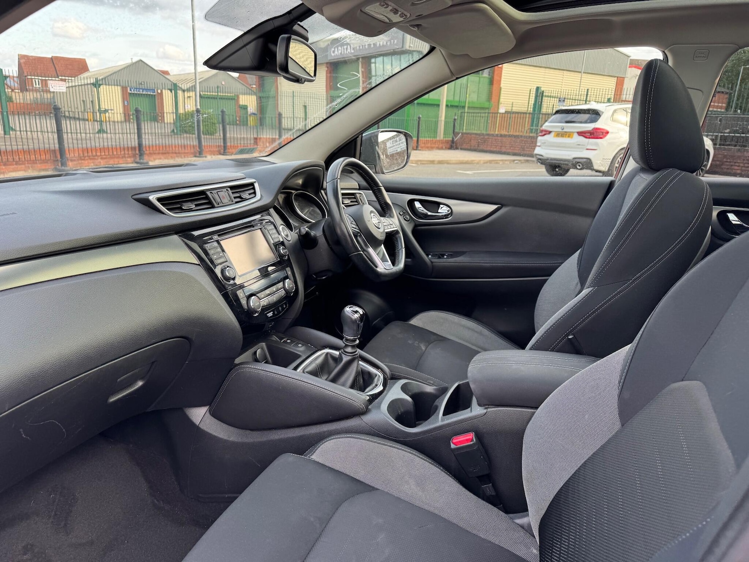 Used Nissan Qashqai 2017 for sale - 76759452: Photo 28