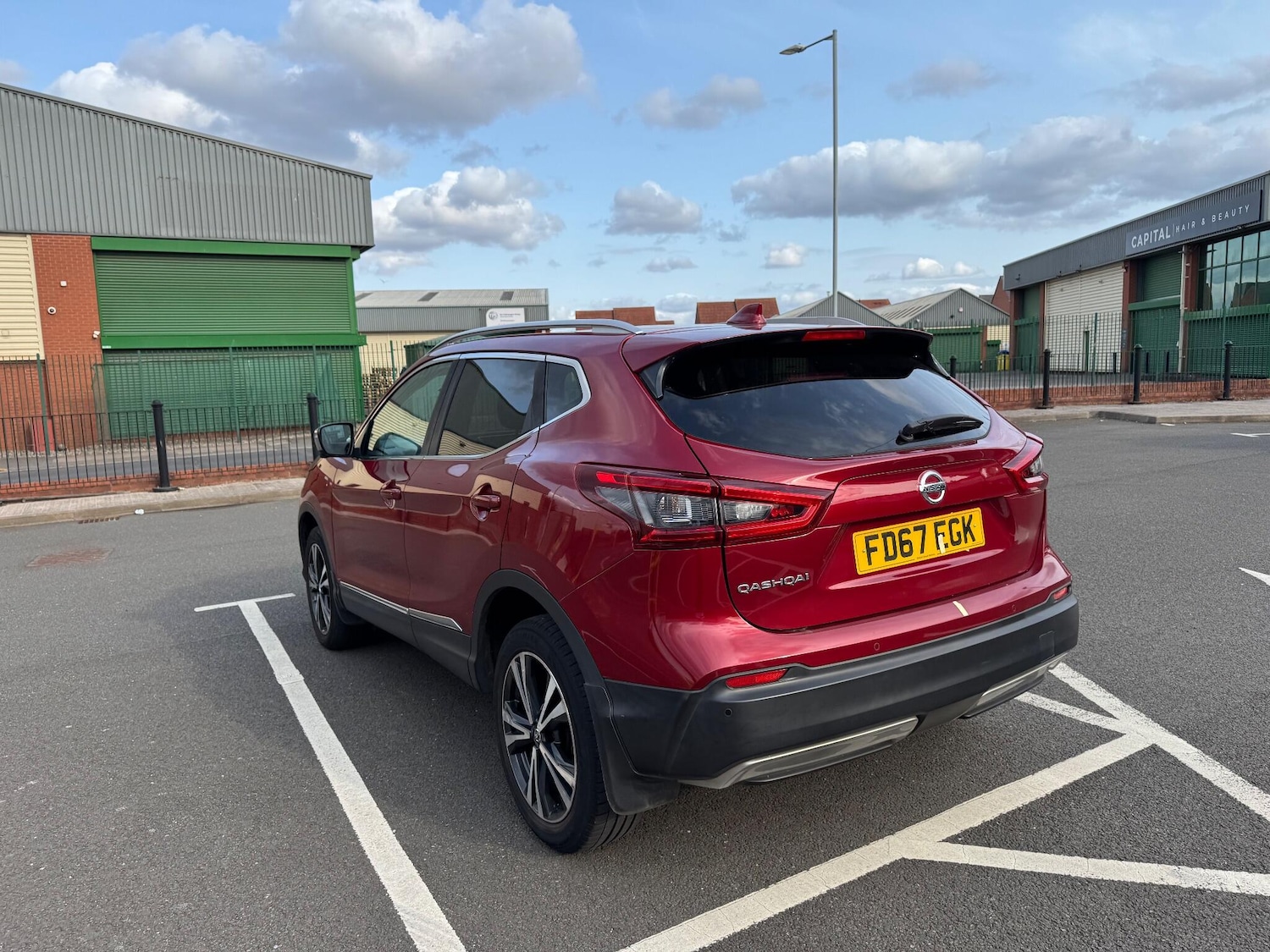 Used Nissan Qashqai 2017 for sale - 76759452: Photo 4