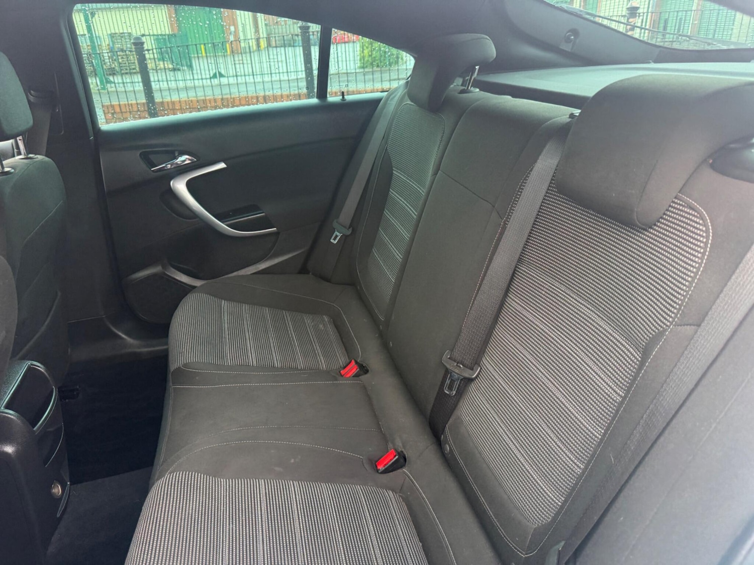 Used Vauxhall Insignia 2015 for sale - 77396005: Photo 32