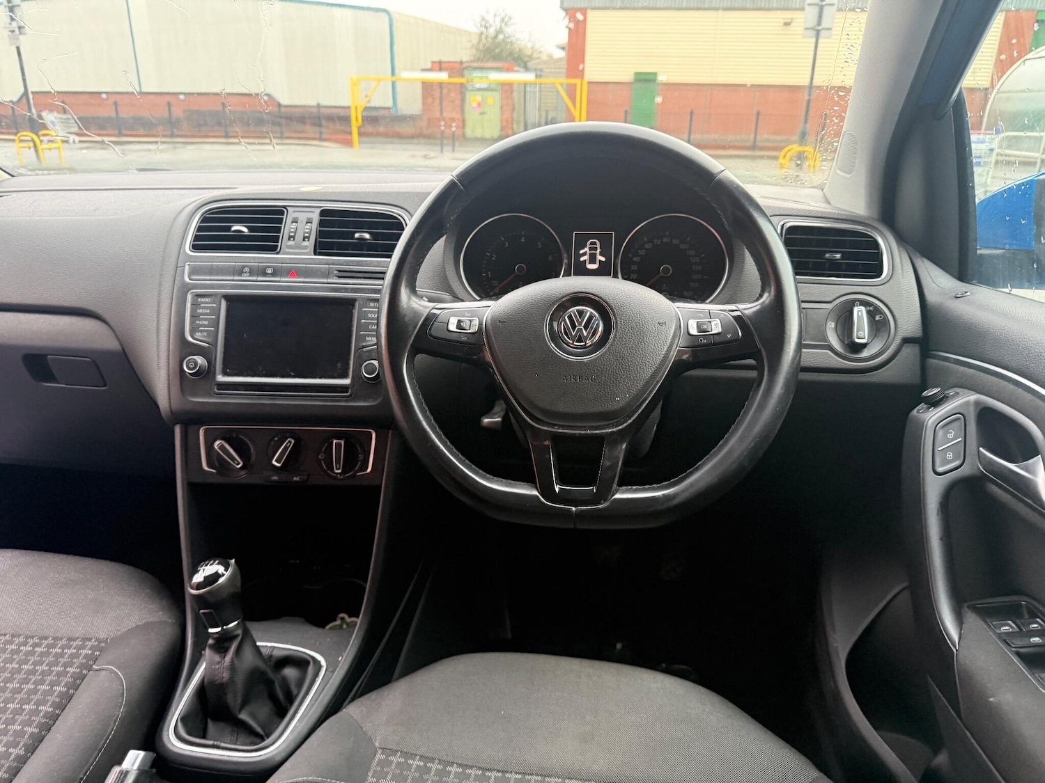 Used Volkswagen Polo 2014 for sale - 76824558: Photo 27