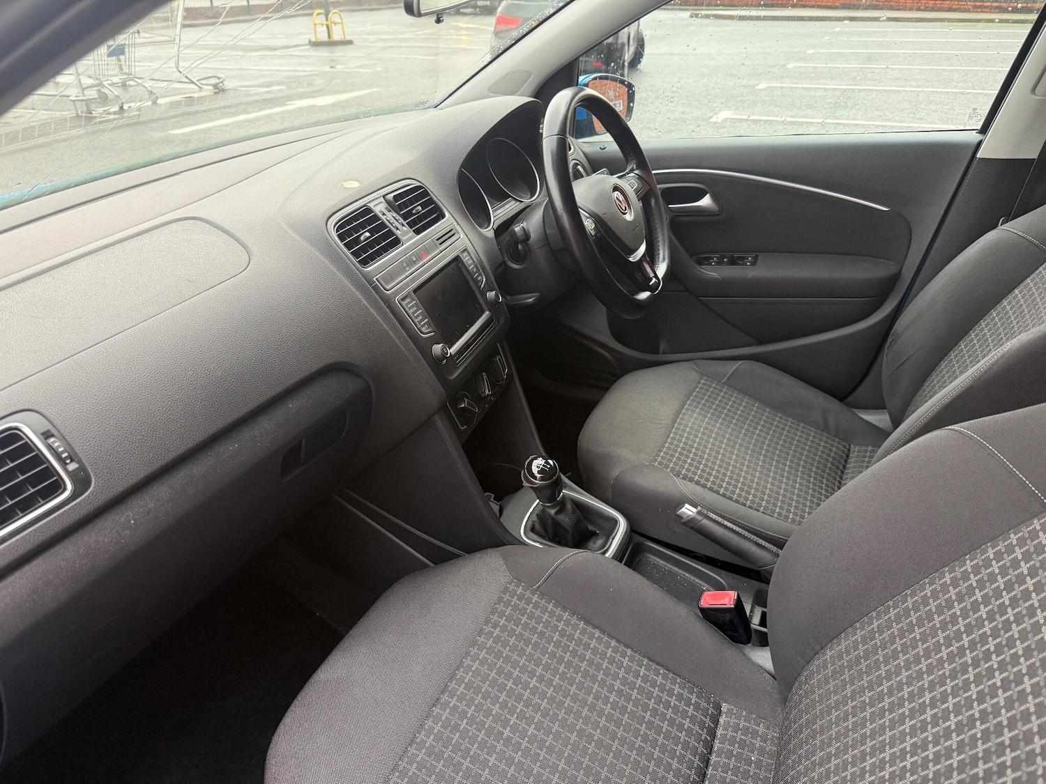 Used Volkswagen Polo 2014 for sale - 76824558: Photo 28