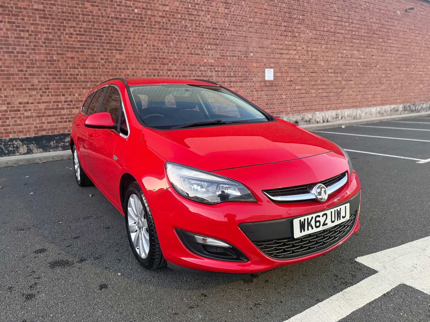 Used Vauxhall Astra 2013 for sale - 76633540: Photo 1