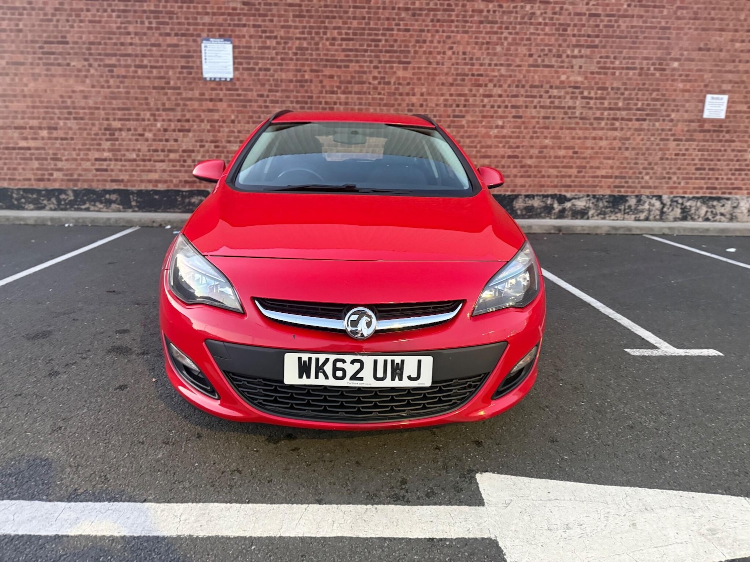 Used Vauxhall Astra 2013 for sale - 76633540: Photo 2