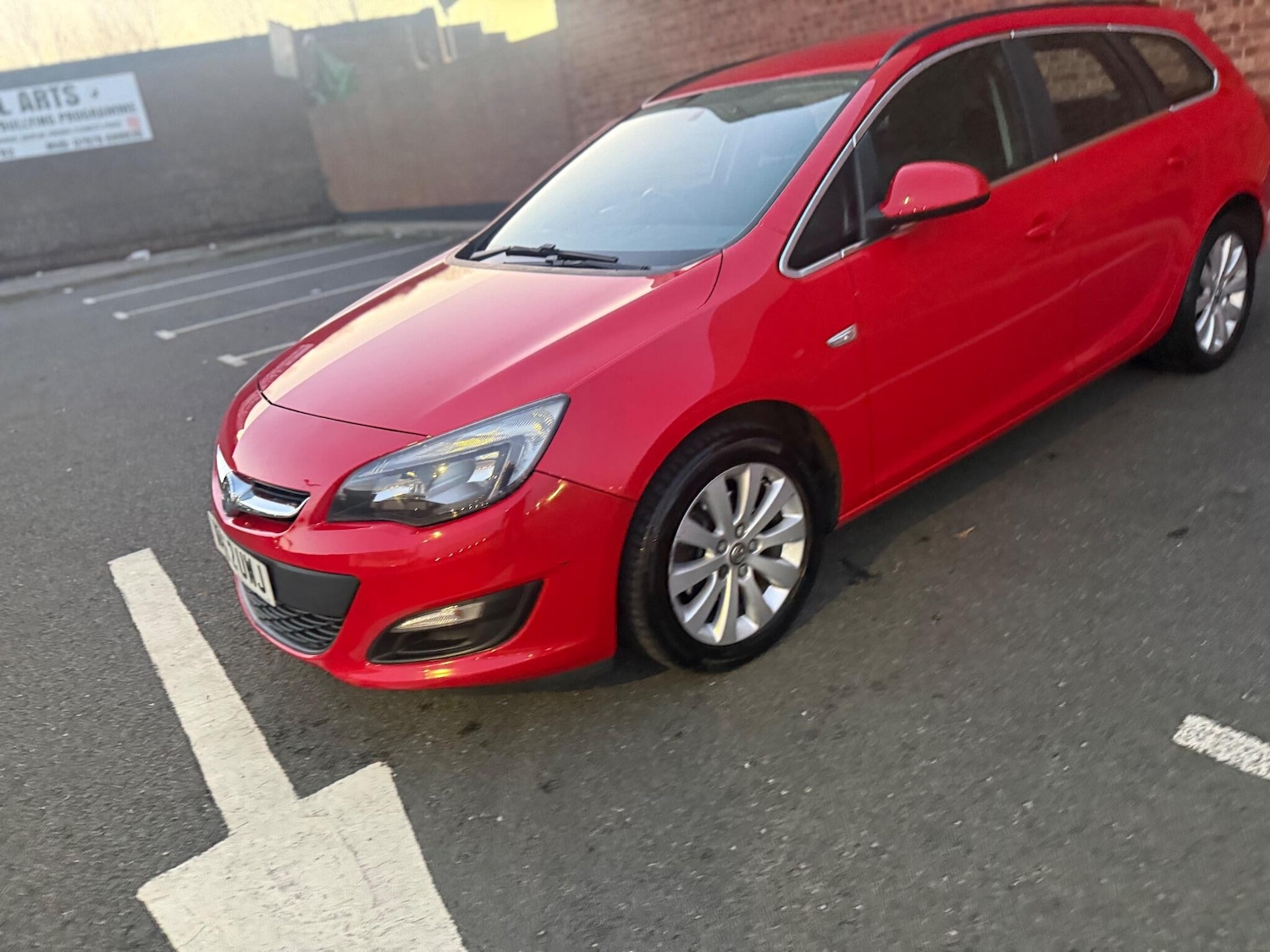 Used Vauxhall Astra 2013 for sale - 76633540: Photo 3