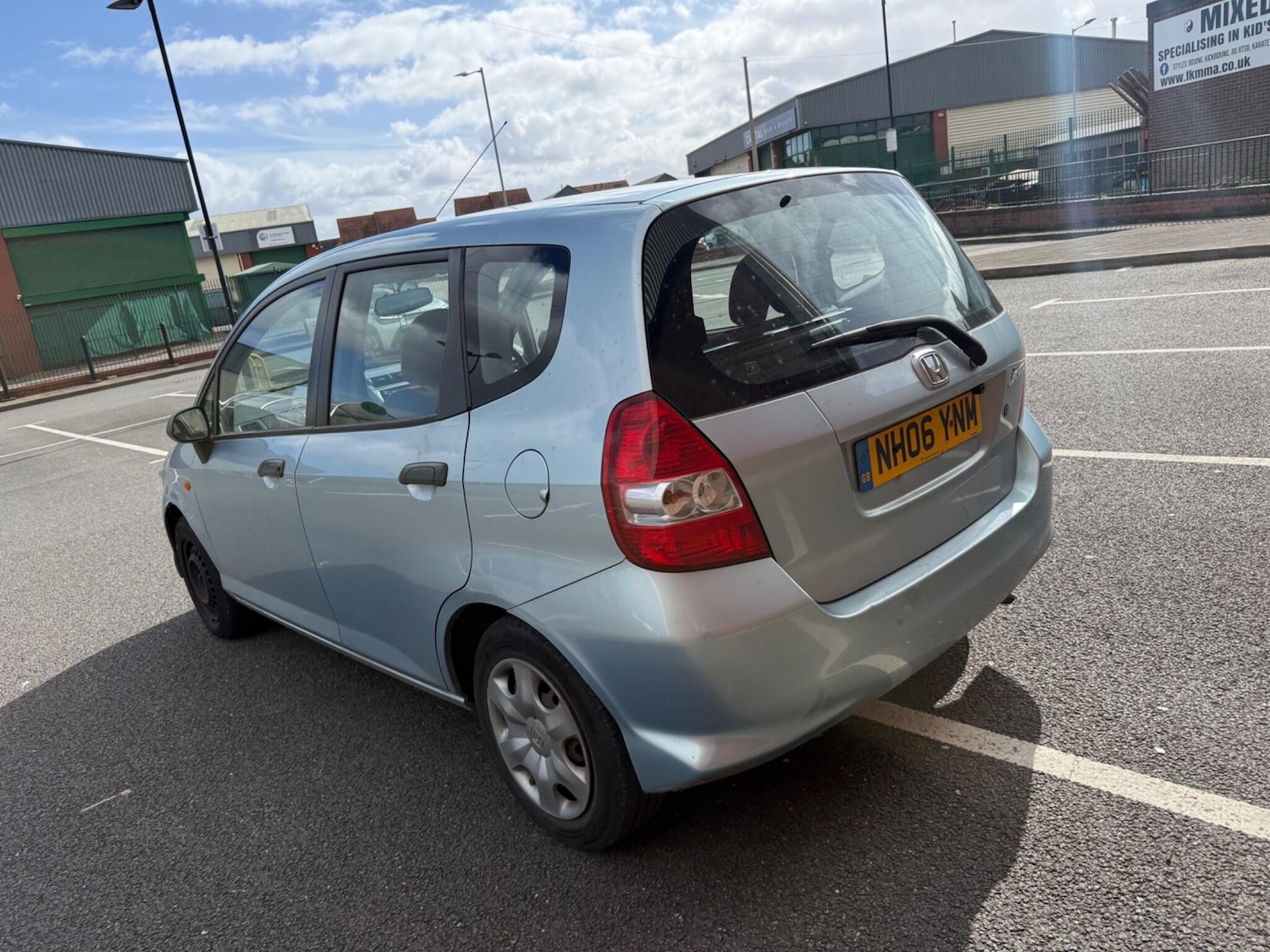 Used Honda Jazz 2006 for sale - 77898527: Photo 11