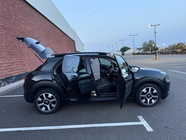 Used Citroen C4 Cactus 2015 for sale - 76247236: Photo 15