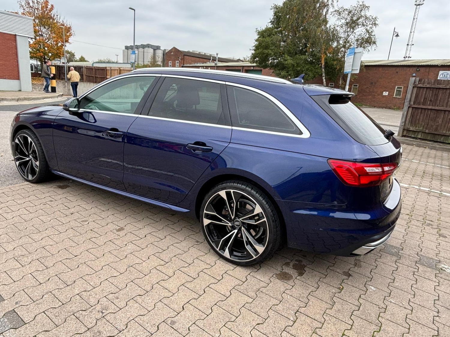 Used Audi A4 2020 for sale - 76377358: Photo 4