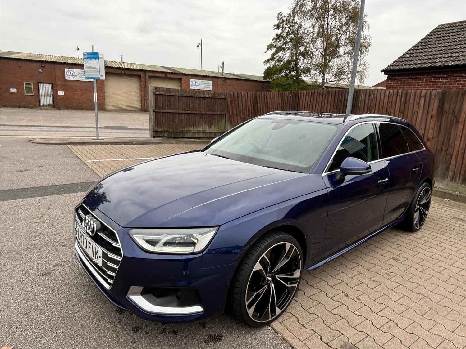 Used Audi A4 2020 for sale - 76377358: Photo 8