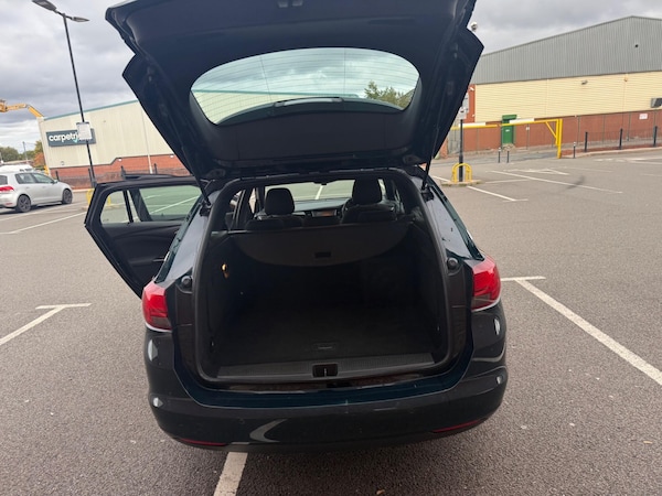 Used Vauxhall Astra 2017 for sale - 76200281: Photo 34