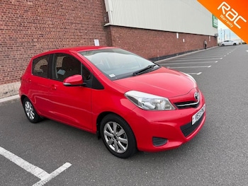 Used Toyota Yaris 2013 for sale - 76109082: Photo