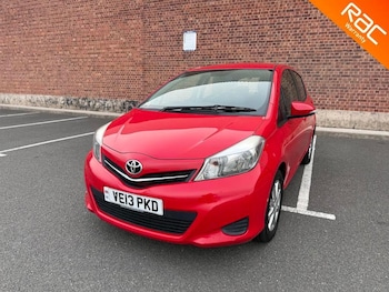 Used Toyota Yaris 2013 for sale - 76109082: Photo