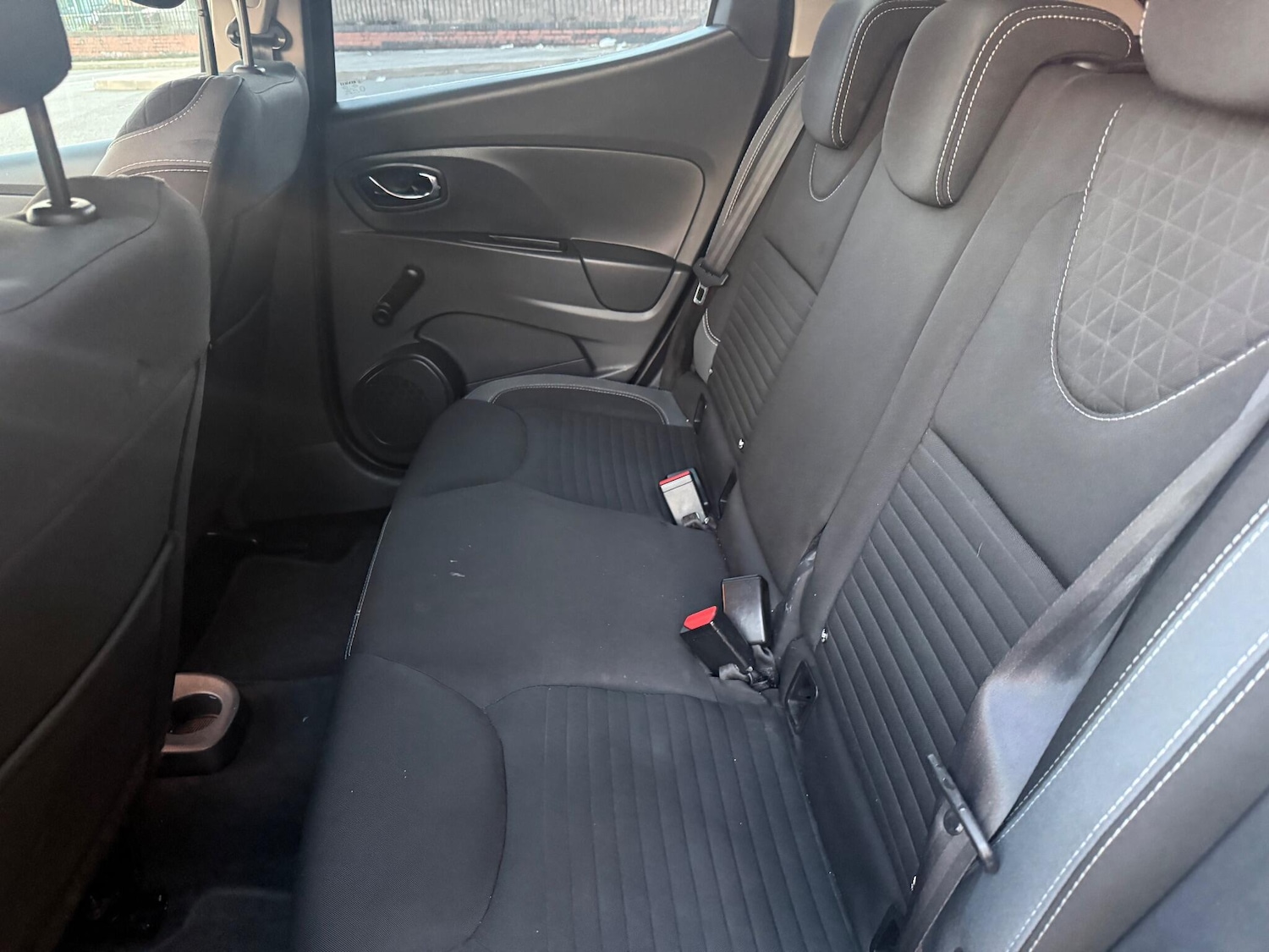 Used Renault Clio 2016 for sale - 76850229: Photo 15