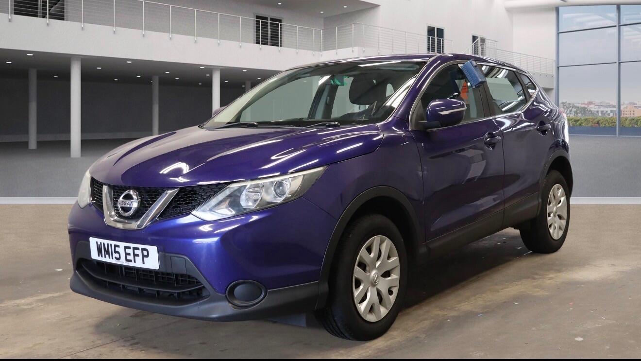 Used Nissan Qashqai 2015 for sale - 77909411: Photo 2